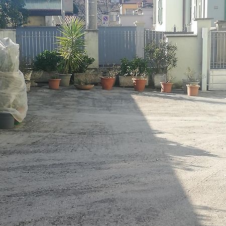 Agli Oleandri Appartamento In Villa Con Con Parcheggio Gorizia Exterior foto